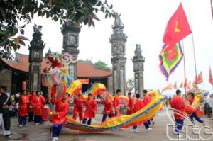 Festival of Chem Temple, Hanoi