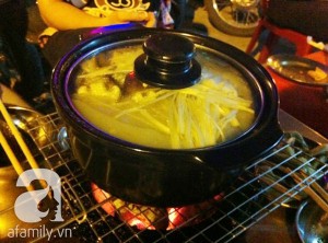 Rib gruel hot pot at Quan Su street