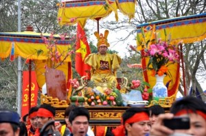 Festival of Prince Knight and King Procession in Hanoi