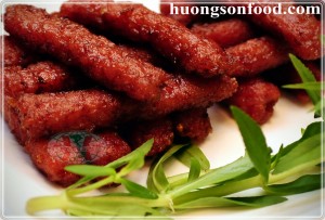 nem chua nuong 2