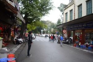 Snacks in the Shortest Street of Hanoi