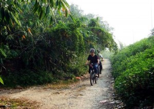 One Day Ride Bicycle to Visit Ancient Villages of Hanoi Capital