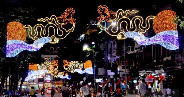 Hanoi-Sparkling-New-Year-2015 (4)