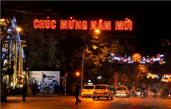 Hanoi-Sparkling-New-Year-2015 (9)