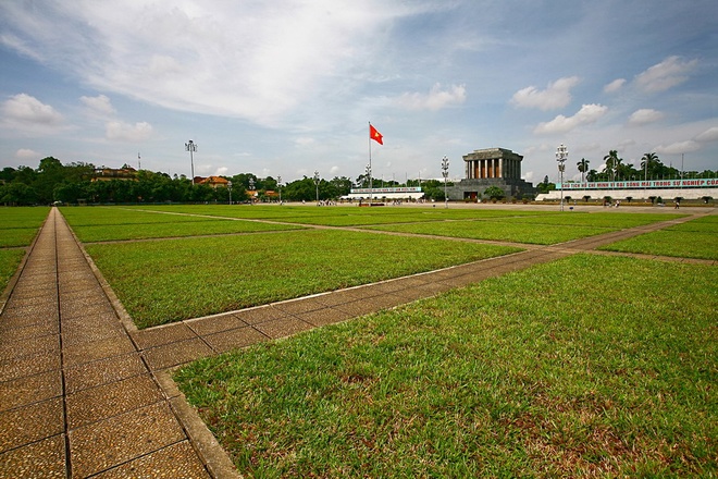Architectural Works Nearby Ba Dinh Square (1)