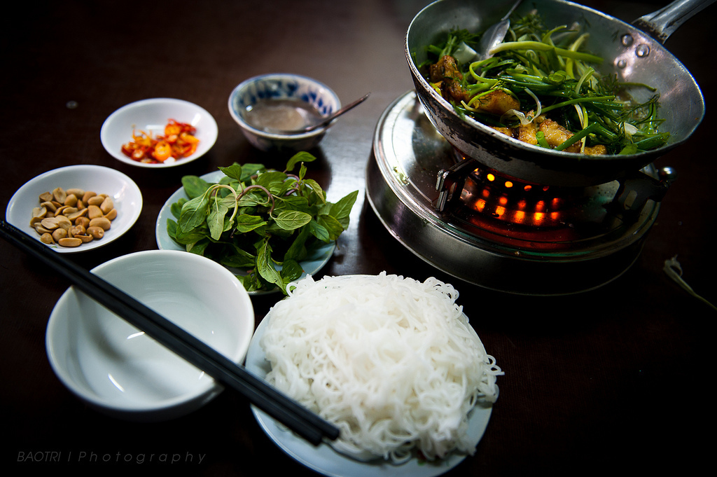 CHA CA LA VONG HANOI GRILLED FISH